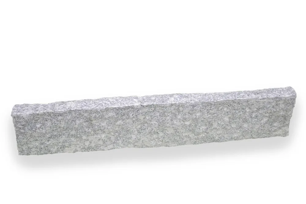 Granitkantenstein hellgrau gespalten 8x20x100 cm