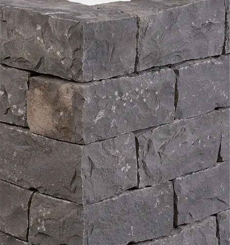 Mauerstein Basalt 20x20x40 cm allseitig gespalten